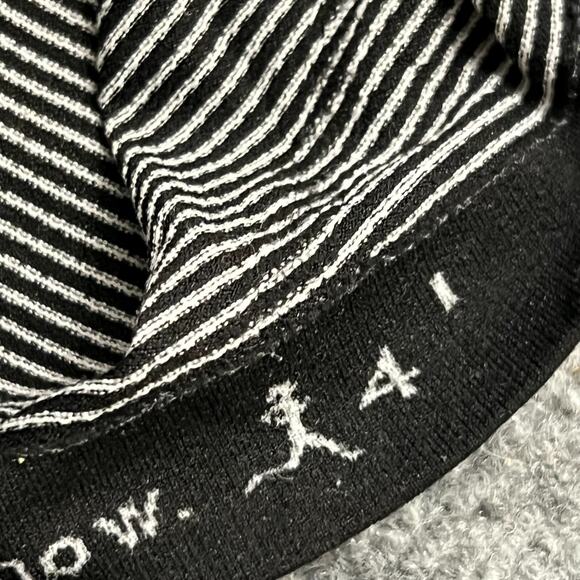 Lululemon Tank Top Womens 4 Black Striped Running Scoop Neck Racerback Pullover - Picture 6 of 10